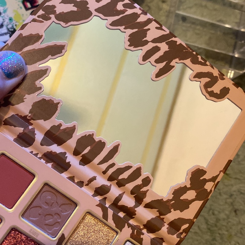Kylie Cosmetics Leopard Palette - Picture 4 of 6